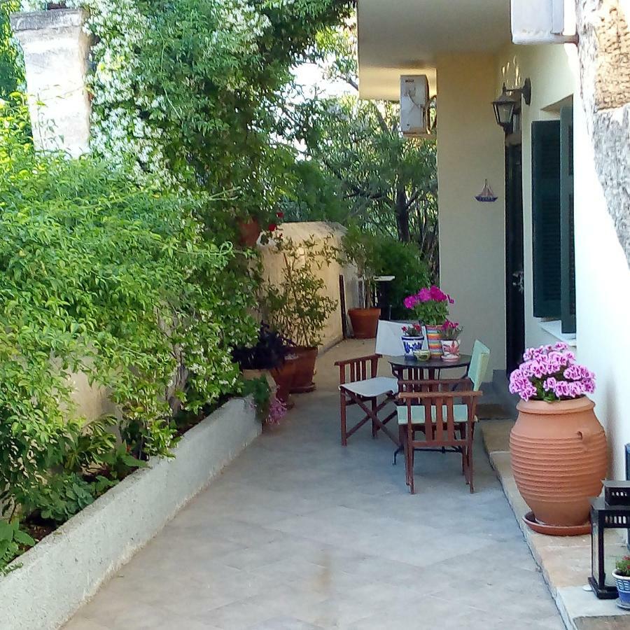 Villa Aegina'S Oasis Extérieur photo